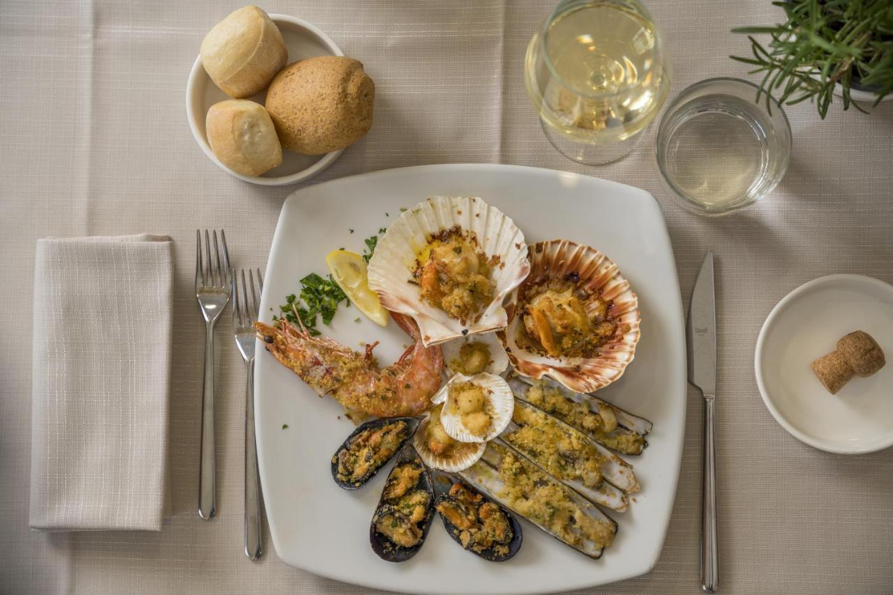 Albergo Ristorante Pozzi เบลลาเรีย-อีเจอา มารีนา ภายนอก รูปภาพ