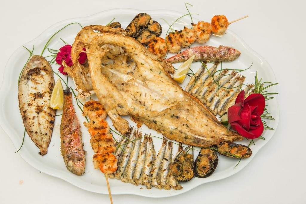 Albergo Ristorante Pozzi เบลลาเรีย-อีเจอา มารีนา ภายนอก รูปภาพ