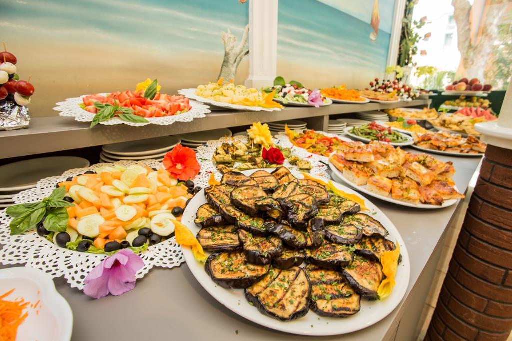 Albergo Ristorante Pozzi เบลลาเรีย-อีเจอา มารีนา ภายนอก รูปภาพ